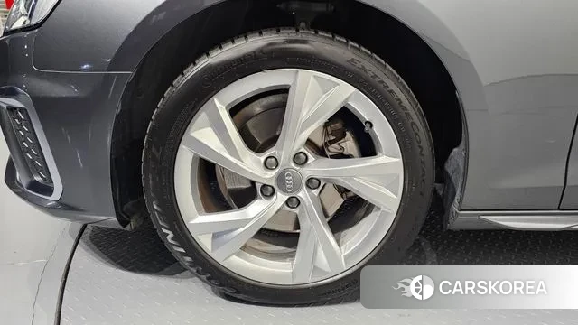 Audi A4 (B9) id 3374194 из Кореи 15