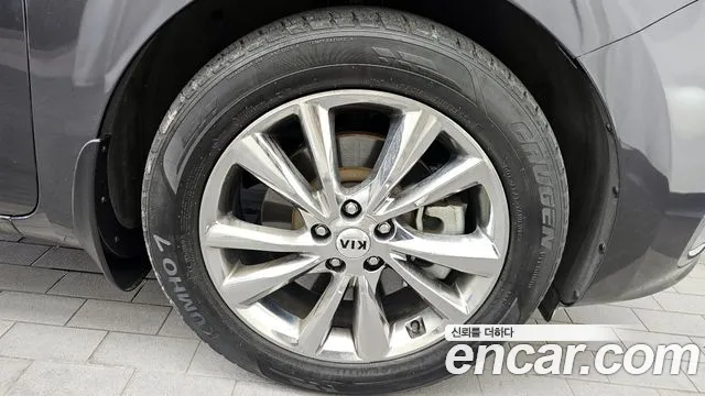 Kia The New Carnival id 2798156 из Кореи 15