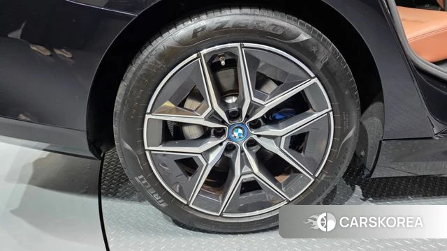 BMW i5 (G60) id 4408250 из Кореи 33