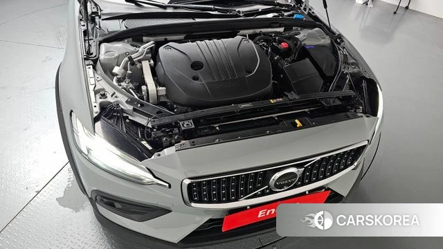 Volvo V60 Cross-Country 2nd Generation id 4381400 из Кореи 32