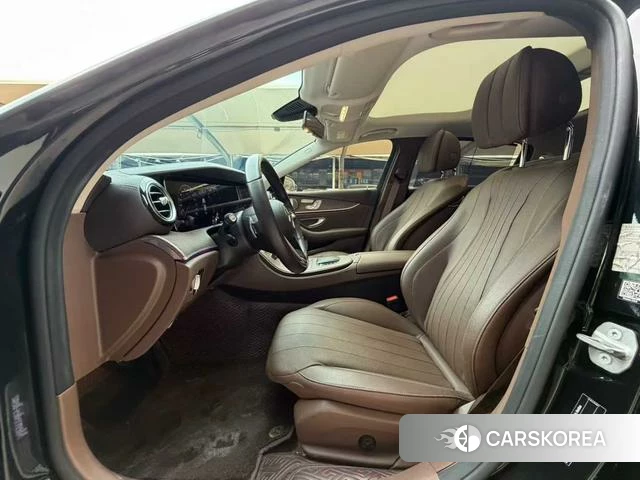 Mercedes-Benz E-class 2023 Черный из Китая, фото 5