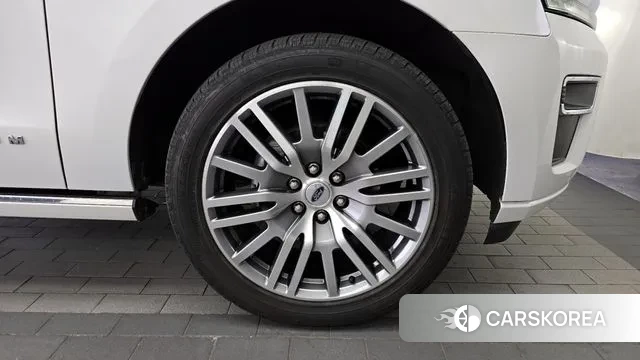 Ford Expeditation id 3174437 из Кореи 15