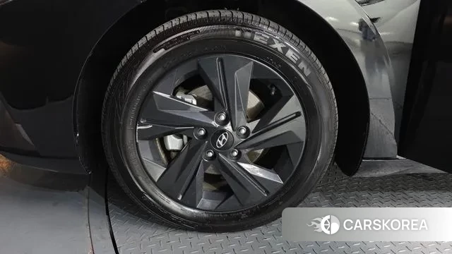 Hyundai Avante Hybrid (CN7) id 3576975 из Кореи 15