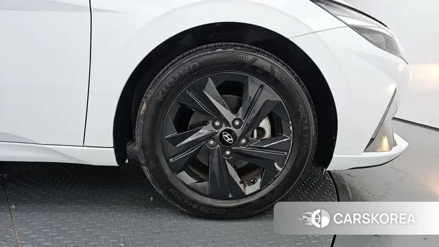 Hyundai Avante (CN7) id 3411407 из Кореи 15