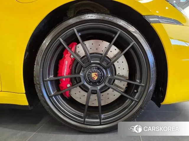Porsche 911(992) id 3365364 из Кореи 7