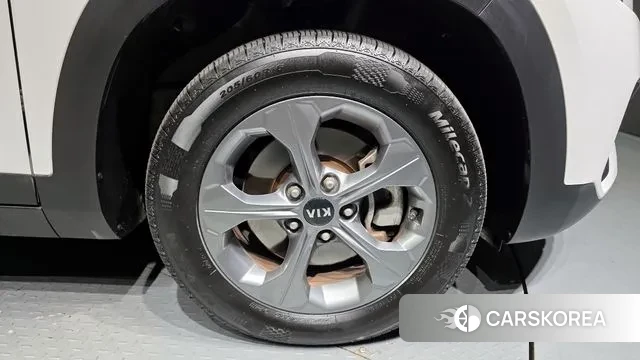 Kia Seltos id 2990932 из Кореи 15