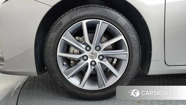 Lexus New ES300h id 4520890 из Кореи 29