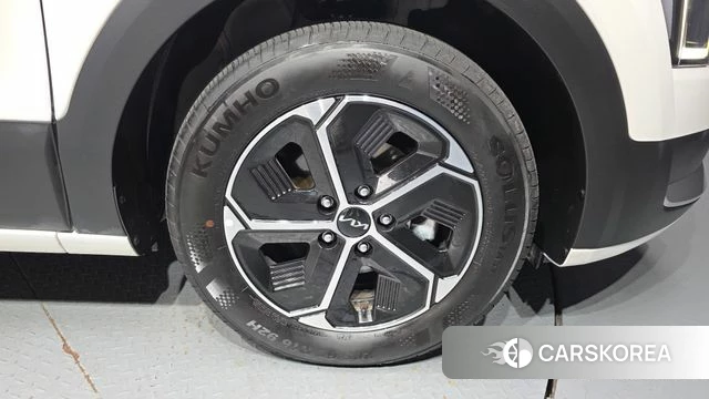 Kia Di Ol Nu Niro id 4734714 из Кореи 26