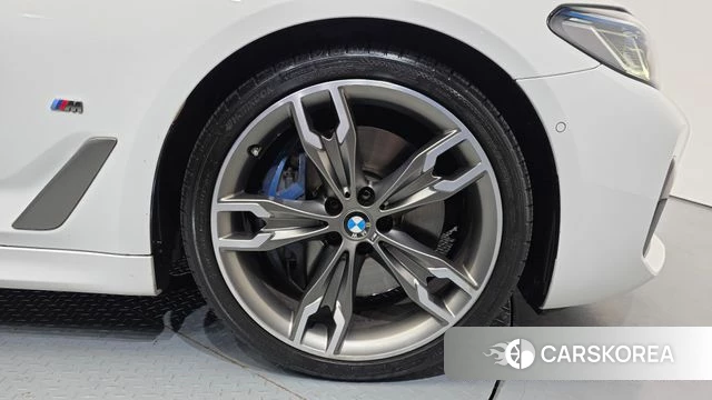 BMW 5 Series (G30) id 4489994 из Кореи 28