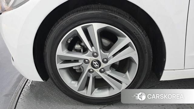 Hyundai Avante AD id 4615535 из Кореи 25