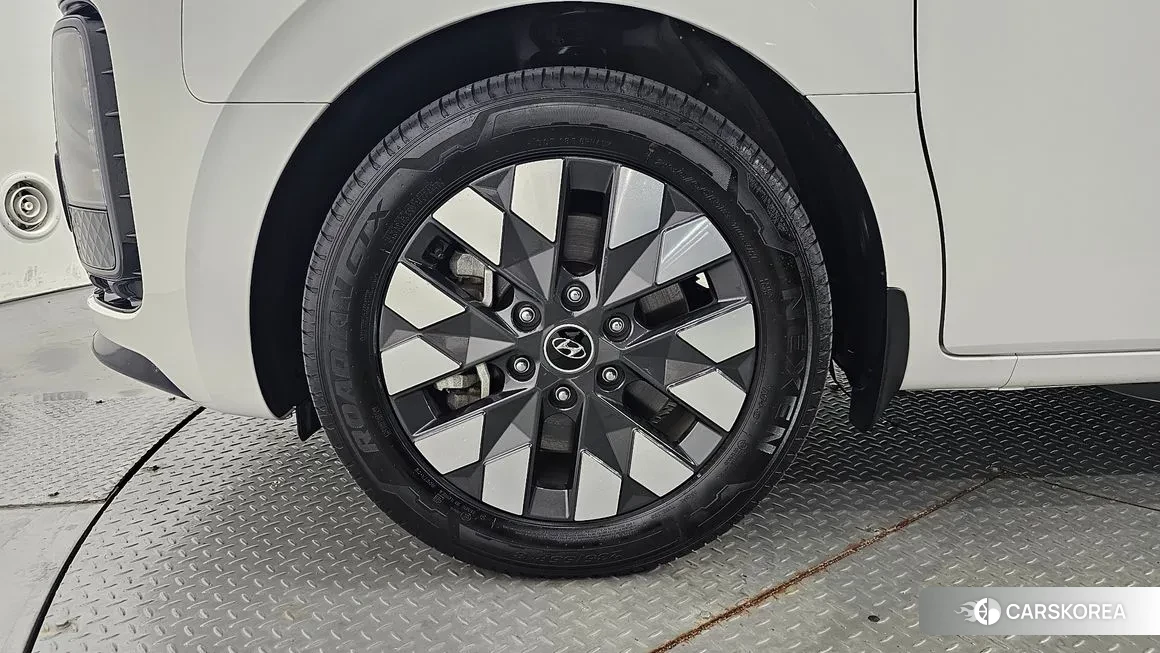 Hyundai Staria id 2095109 из Кореи 15