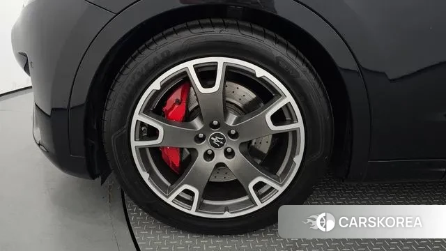 Maserati Levante id 3106215 из Кореи 15