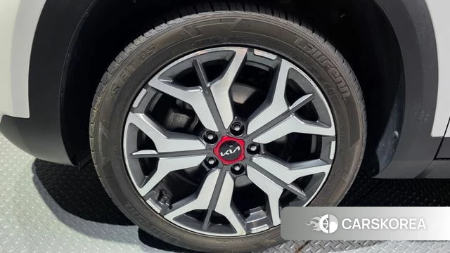 Kia Seltos id 4774931 из Кореи 32