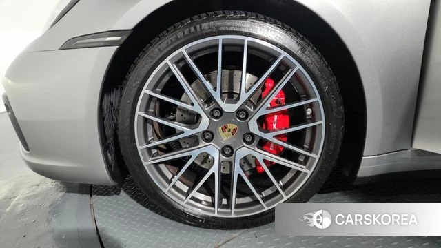 Porsche 911(992) id 3910827 из Кореи 15