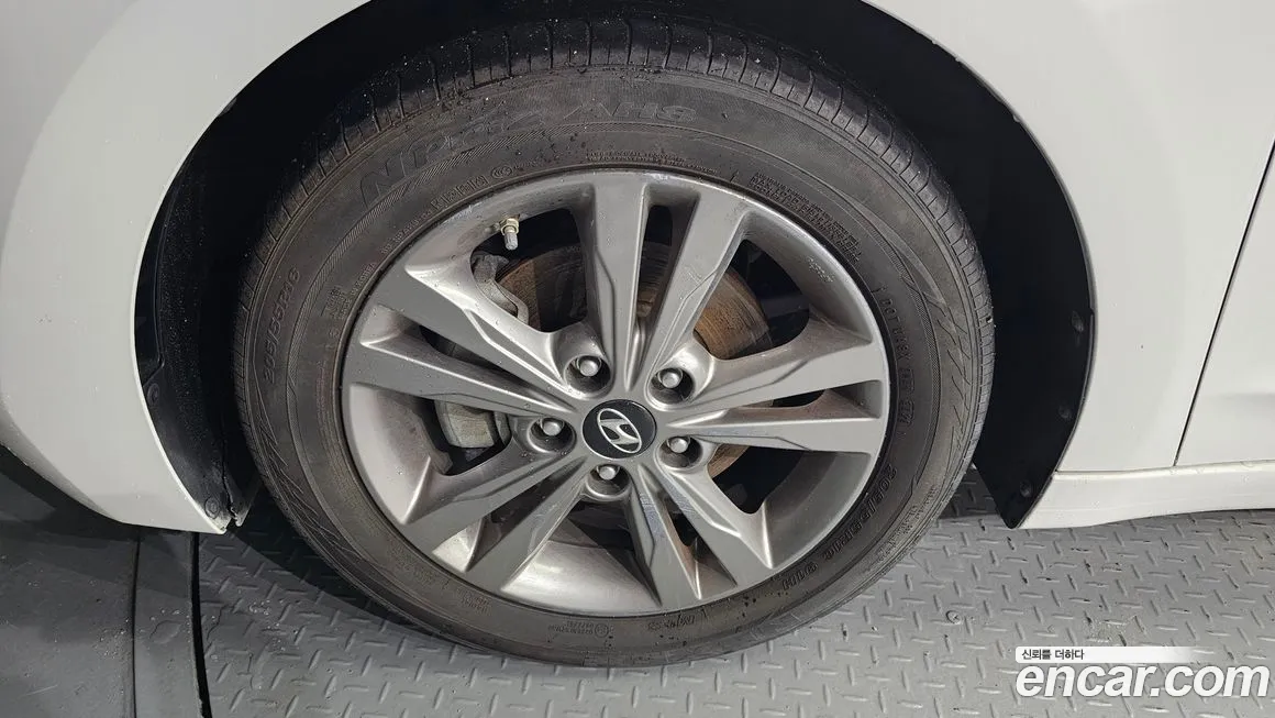 Hyundai Avante AD id 2045154 из Кореи 15