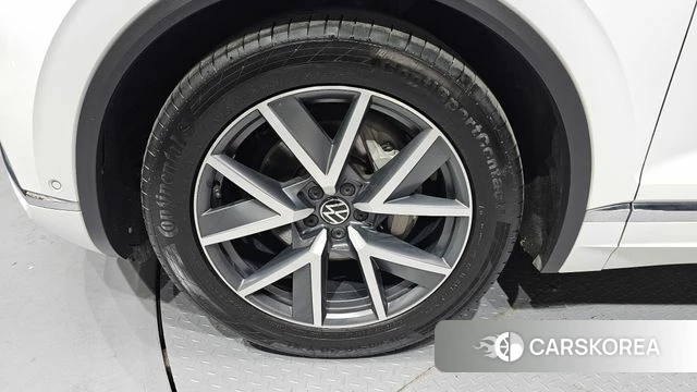 Volkswagen Touareg 3rd generation id 4250412 из Кореи 28