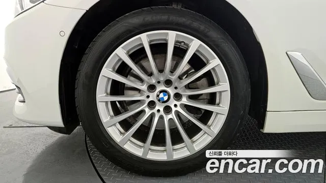 BMW 5 Series (G30) id 2466107 из Кореи 15