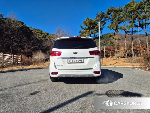 Kia The New Carnival id 3520399 из Кореи 15