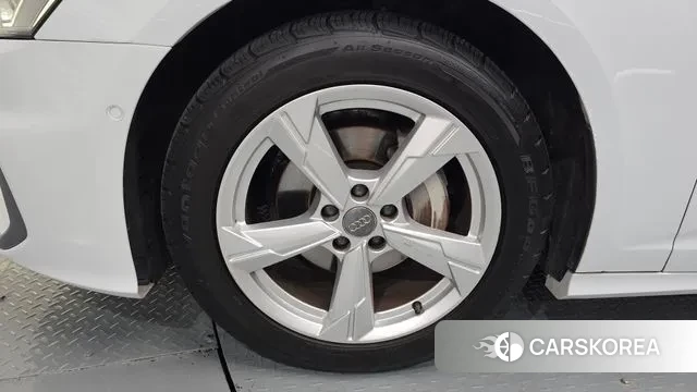 Audi A6 (C8) id 3112023 из Кореи 15