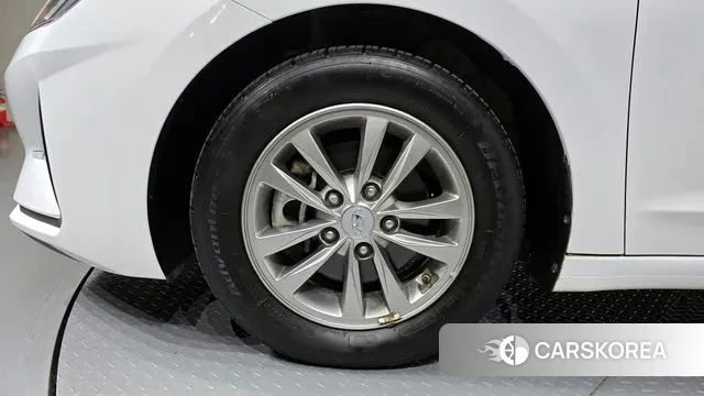 Hyundai The New Avante AD id 3789122 из Кореи 15