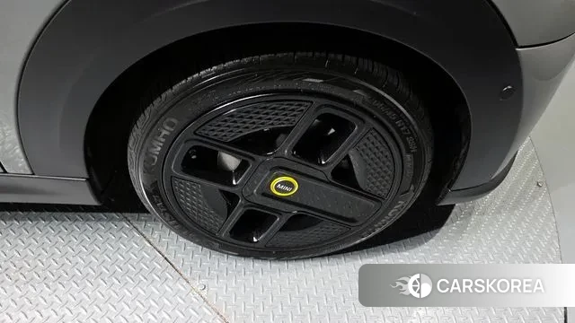 Mini Cooper Electric id 3322930 из Кореи 15