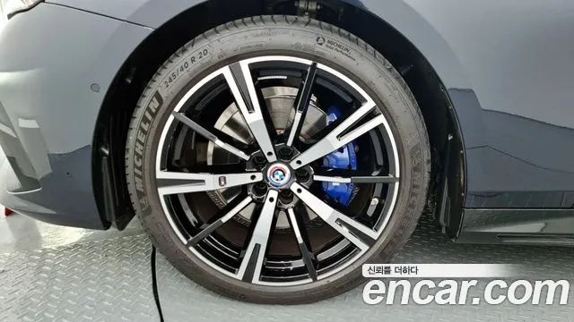 BMW 5 Series (G60) id 2584681 из Кореи 15