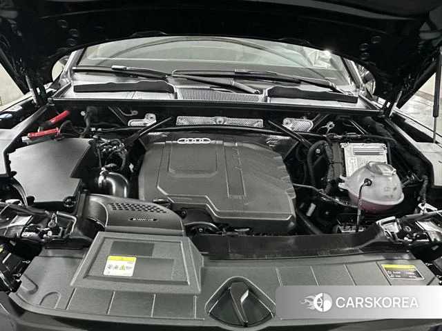 Audi Q5L id 4259065 из Китая 8