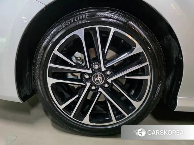 Toyota Camry (XV80) id 3896510 из Кореи 14