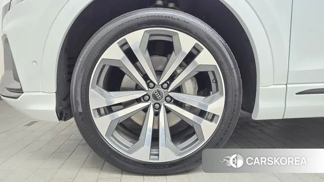 Audi Q8 (4M) id 3482451 из Кореи 15