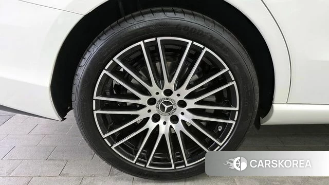 Mercedes-Benz C-Class W206 id 4302018 из Кореи 26