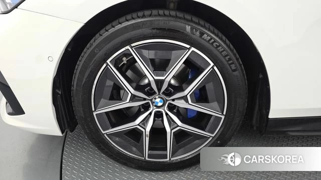BMW 5 Series (G60) id 4715119 из Кореи 28