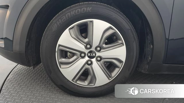 Kia Niro id 3814291 из Кореи 15