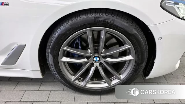 BMW 5 Series (G30) id 3330843 из Кореи 15