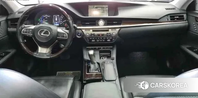 Lexus New ES300h id 3302937 из Кореи 12