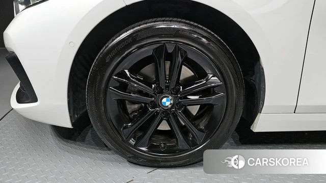 BMW 1 Series (F40) id 4331145 из Кореи 25