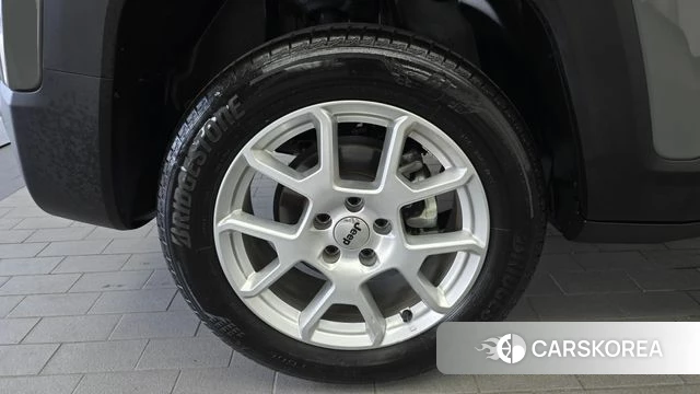 Jeep Renegade id 4670682 из Кореи 27