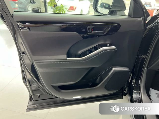 Toyota Highlander id 3945097 из Китая 12
