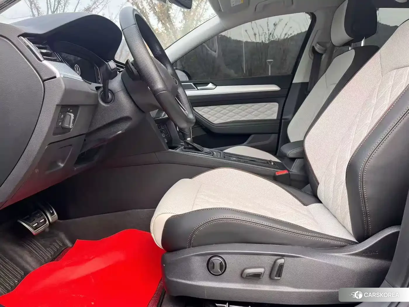 Volkswagen Magotan 2023 Черный из Китая, фото 5