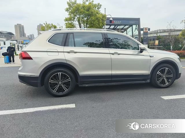 Volkswagen Tiguan L id 4212599 из Китая 7