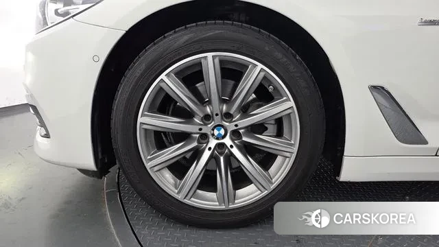 BMW 5 Series (G30) id 3672672 из Кореи 15