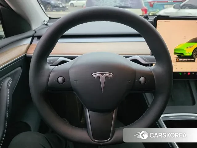 Tesla Model Y 2024 Черный из Кореи, фото 6