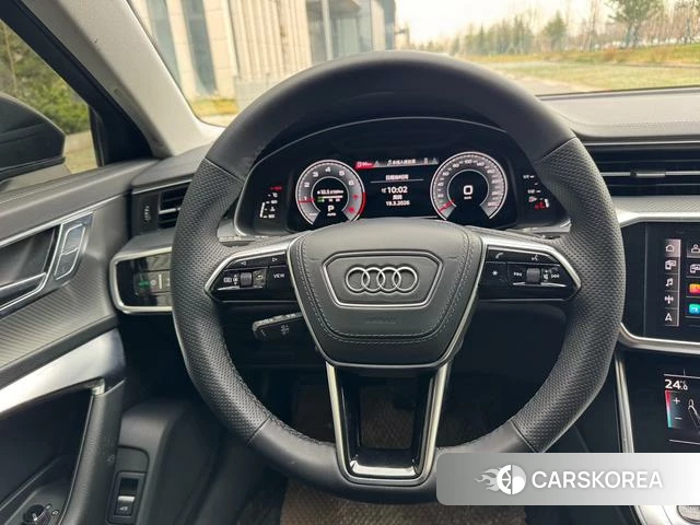 Audi A6L id 4260788 из Китая 18
