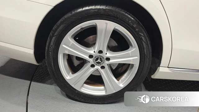 Mercedes-Benz E-Class W213 id 4425068 из Кореи 27
