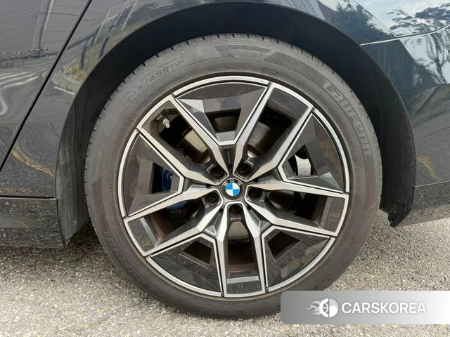 BMW 5 Series (G60) id 4630296 из Кореи 15