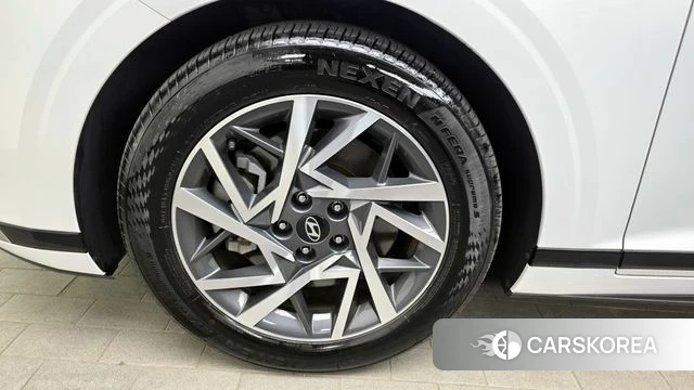 Hyundai Grandeur (GN7) id 4243185 из Кореи 15