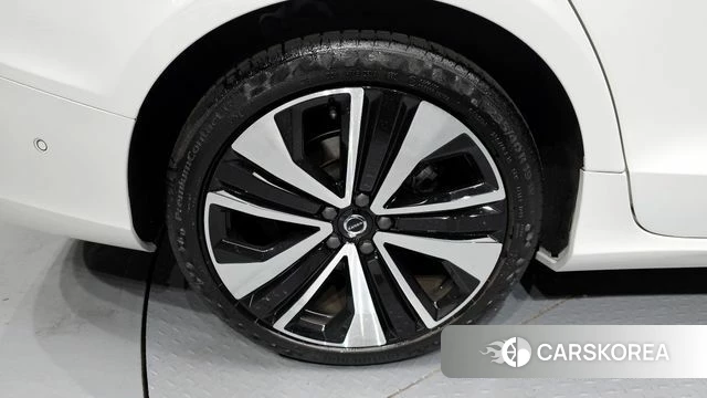 Volvo S60 3rd generation id 4337023 из Кореи 28