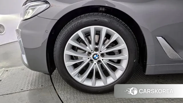 BMW 5 Series (G30) id 3639611 из Кореи 15