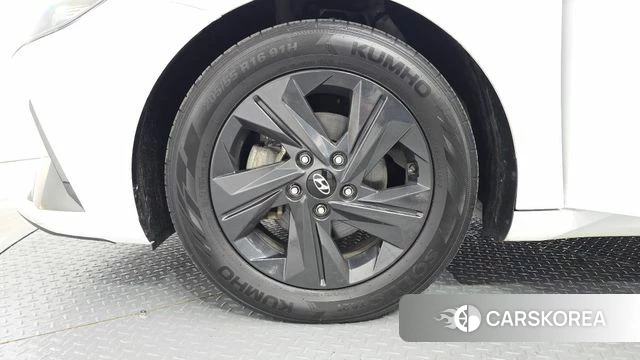 Hyundai Avante Hybrid (CN7) id 3799454 из Кореи 15