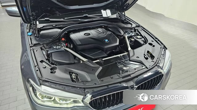 BMW 5 Series (G30) id 4586735 из Кореи 26