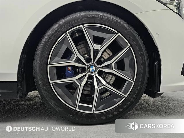BMW 5 Series (G60) id 4590978 из Кореи 15